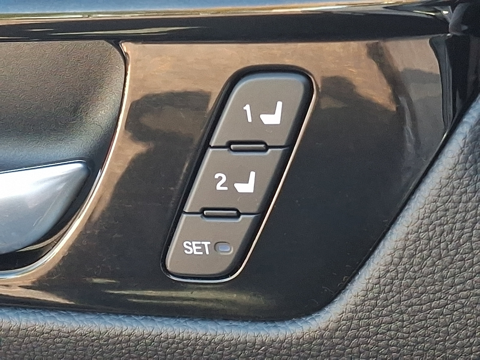 Used 2024 Honda CR-V EX-L image 29