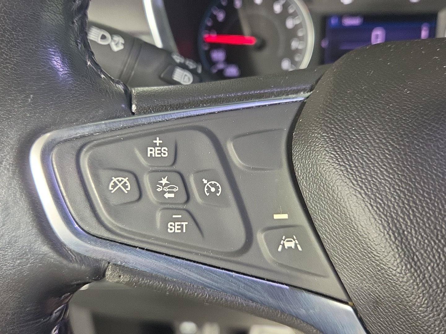 Used 2020 Chevrolet Equinox LT AWD/4WD image 21