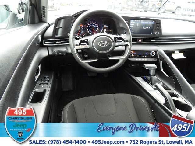 Used 2023 Hyundai Elantra SEL FWD image 14