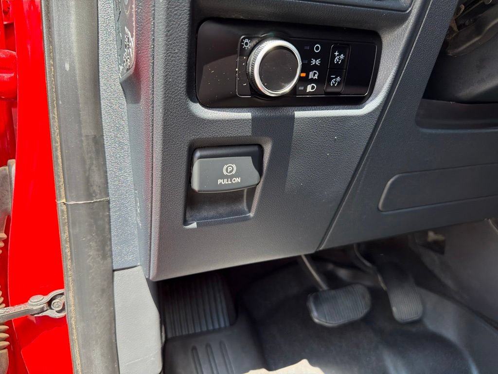 Used 2023 Ford Expedition XL AWD/4WD image 16