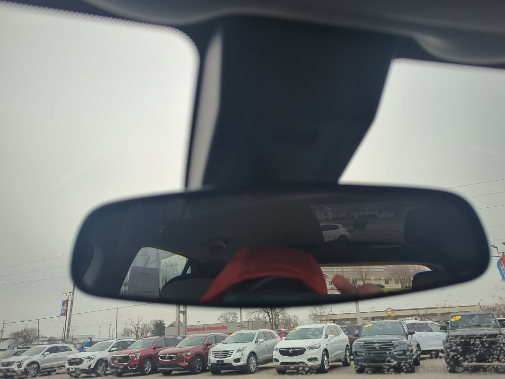 Used 2023 Chevrolet Equinox LS image 41