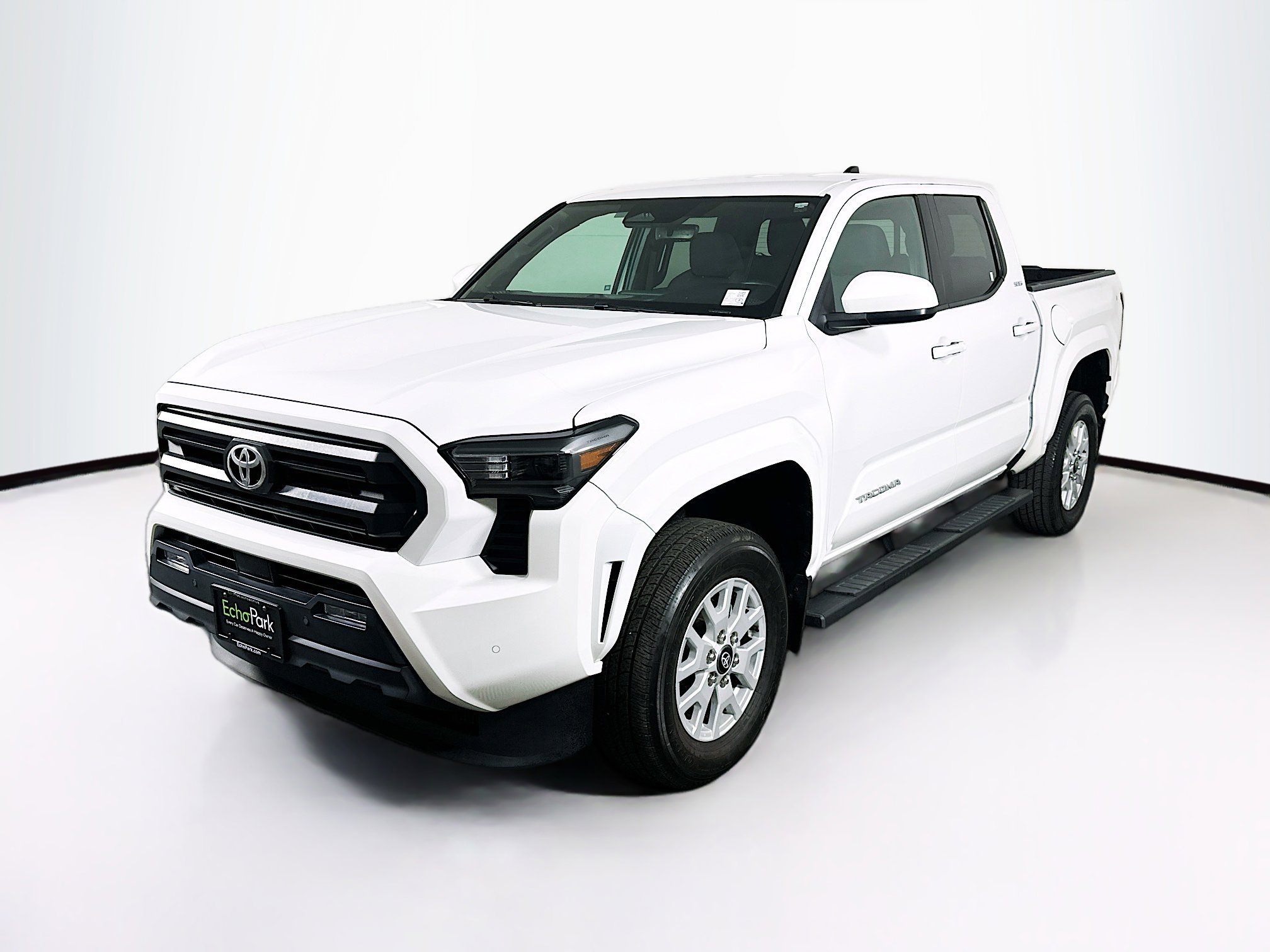 Used 2024 Toyota Tacoma SR5 image 3
