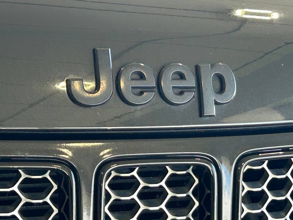 Used 2015 Jeep Grand Cherokee Altitude RWD image 18