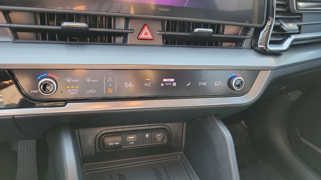 Used 2023 Kia Sportage EX image 22