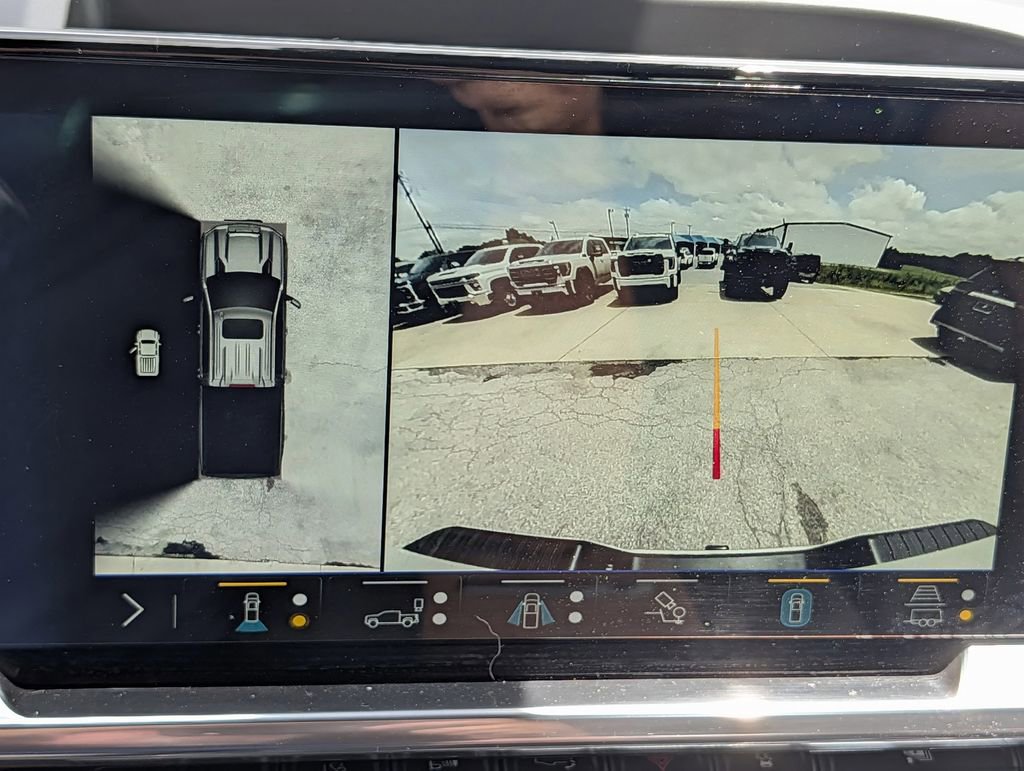 Used 2024 Chevrolet Silverado 3500 High Country w/ High Country Premium Package AWD/4WD image 18