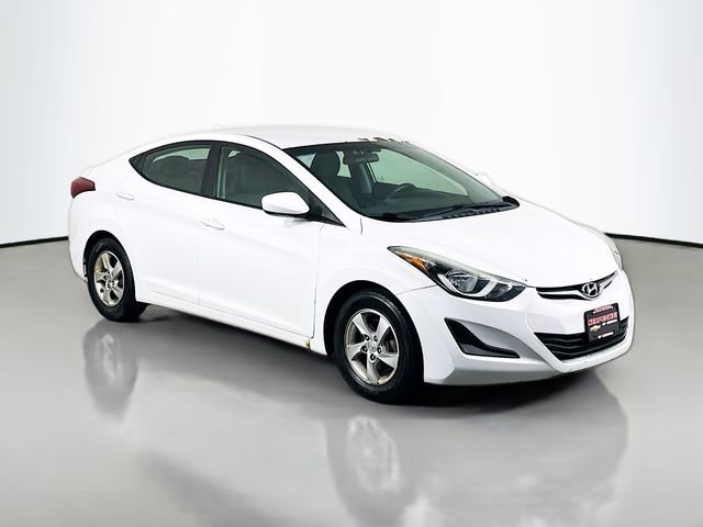 Used 2014 Hyundai Elantra SE image 2