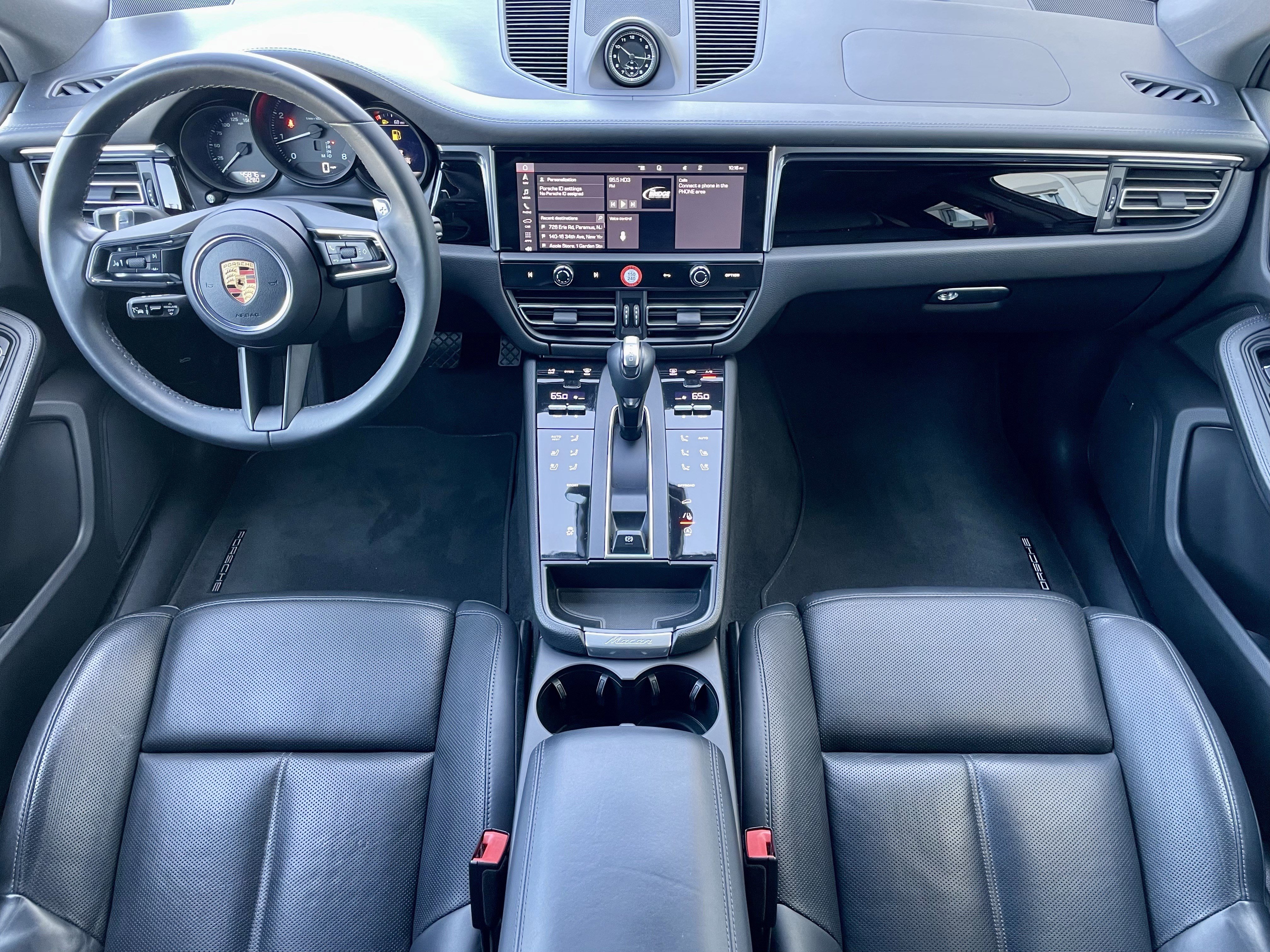 Used 2022 Porsche Macan image 16