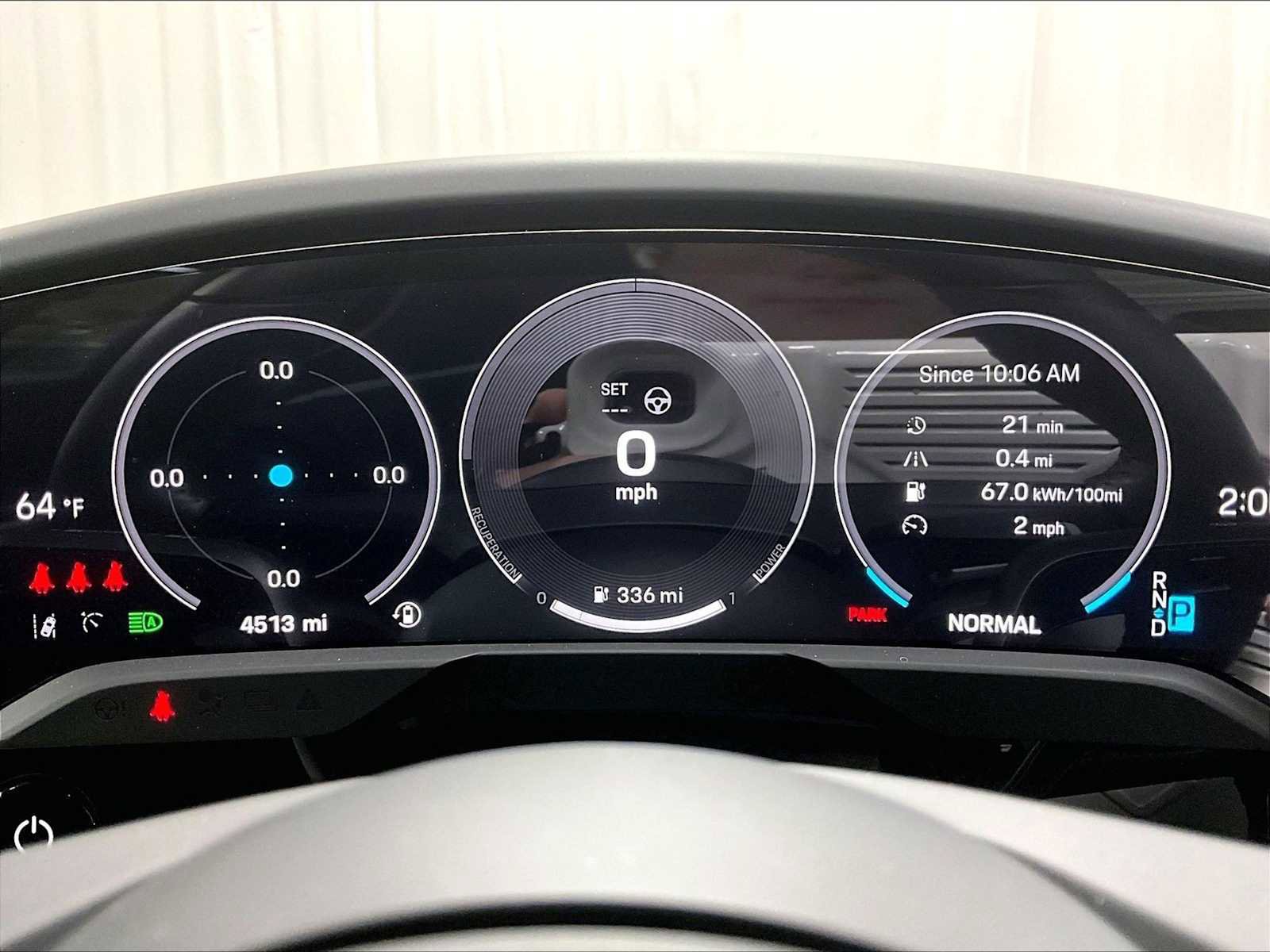 Used 2025 Porsche Taycan image 24