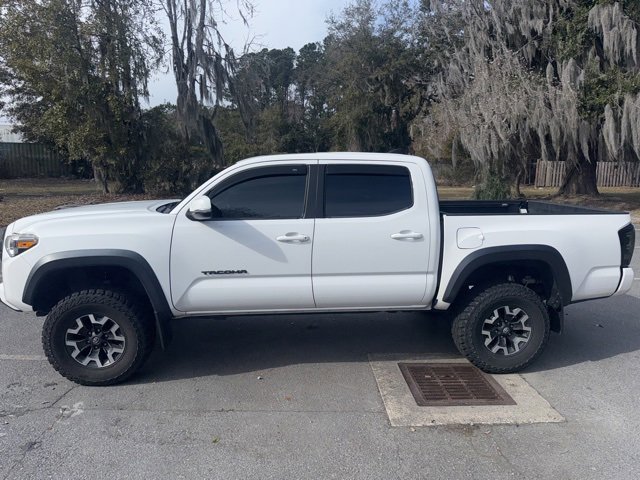Used 2017 Toyota Tacoma 4x4 Double Cab image 4