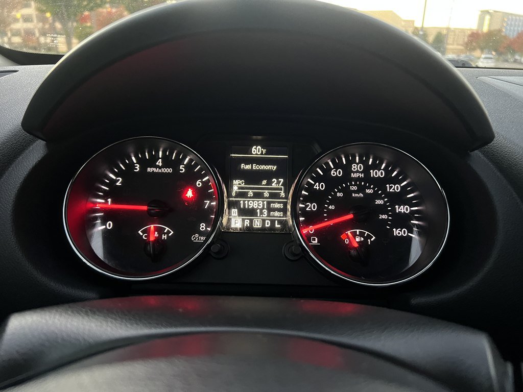 Used 2014 Nissan Rogue S w/ Convenience Package AWD/4WD image 17