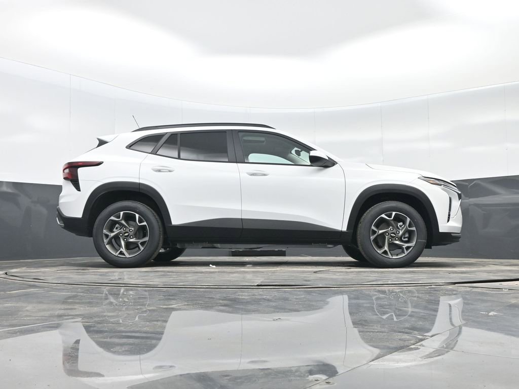 New 2026 Chevrolet Trax LT w/ Sunroof Package image 38