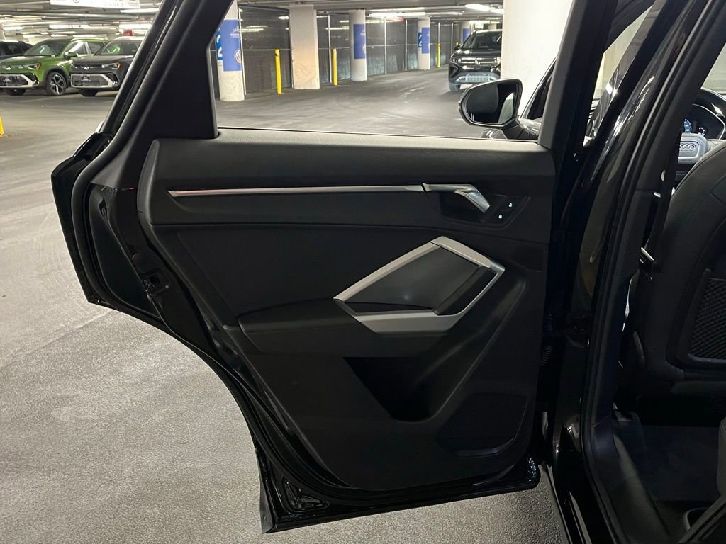 Used 2020 Audi Q3 2.0T Premium w/ Convenience Package image 21