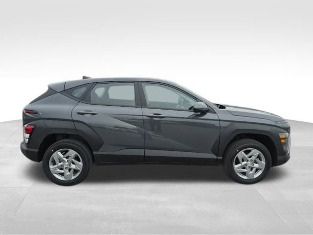New 2026 Hyundai Kona SE image 4