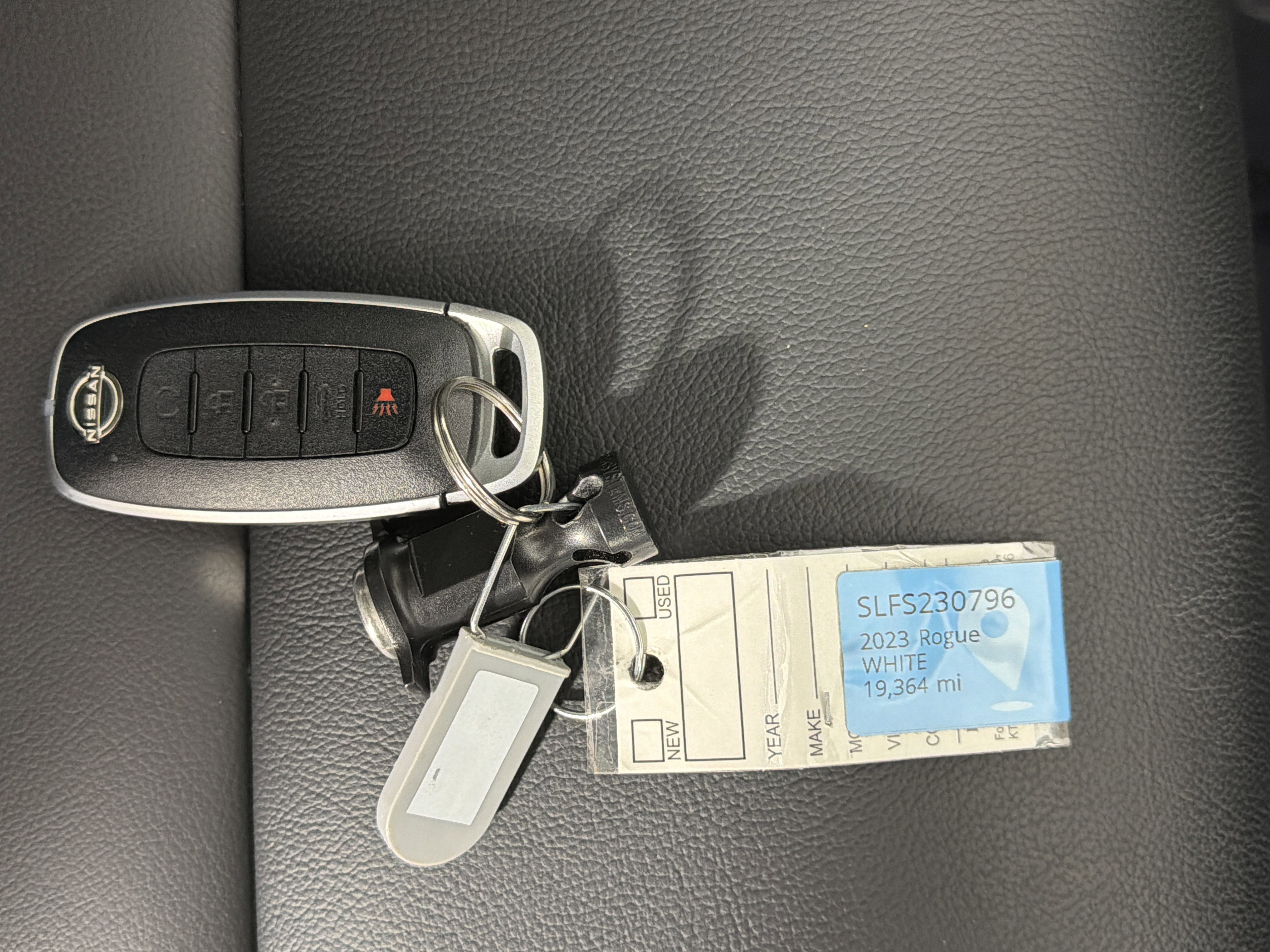 Used 2023 Nissan Rogue SL image 28