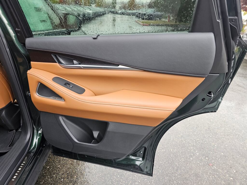 New 2026 INFINITI QX60 Autograph image 14