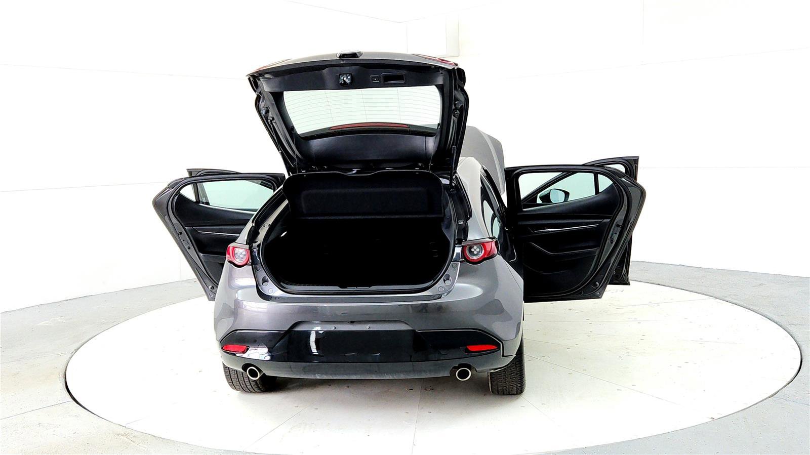 Used 2021 MAZDA MAZDA3 s image 11