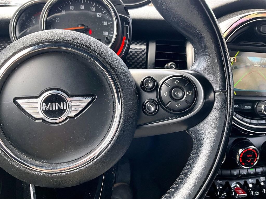 Used 2018 MINI Cooper S image 17