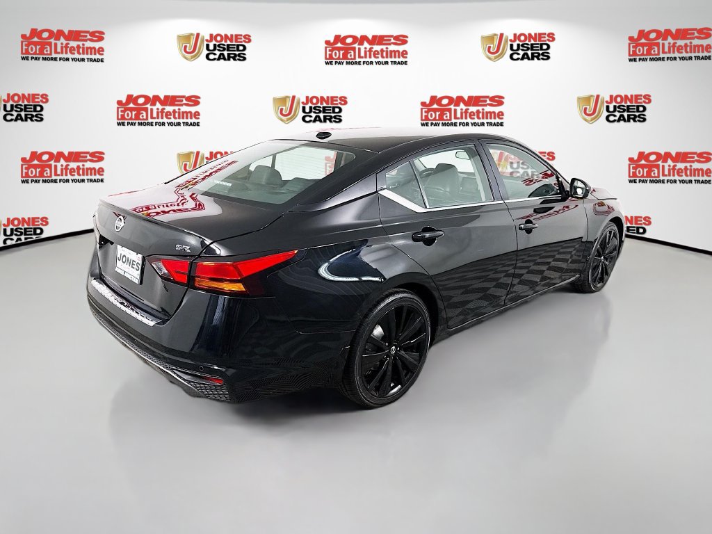 Used 2021 Nissan Altima 2.5 SR FWD image 14