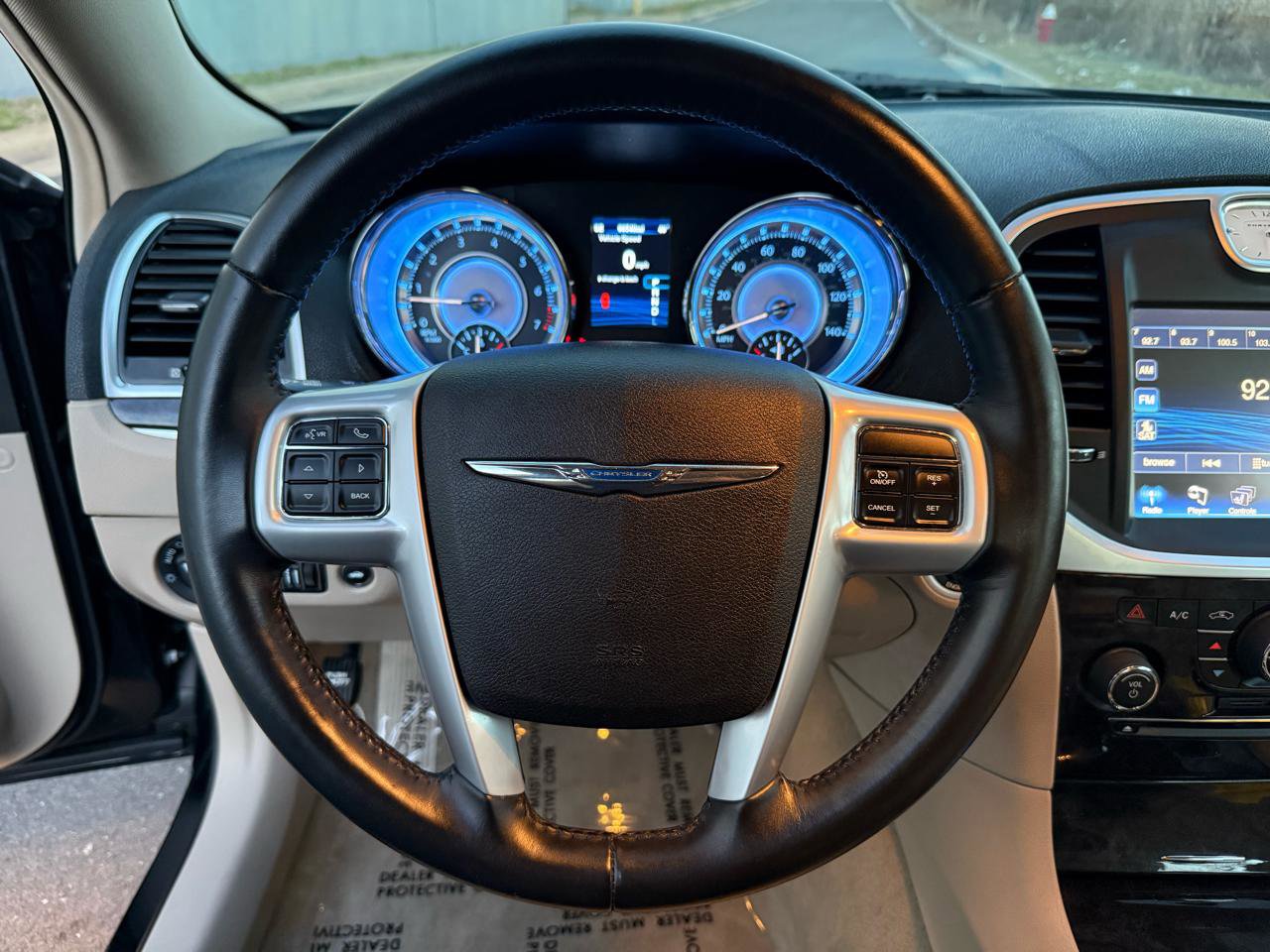 Used 2014 Chrysler 300 image 34