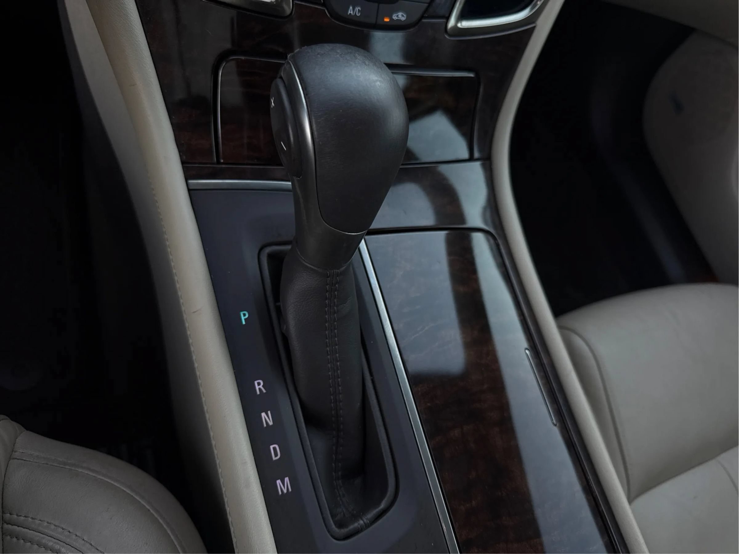 Used 2015 Buick LaCrosse Leather FWD image 28