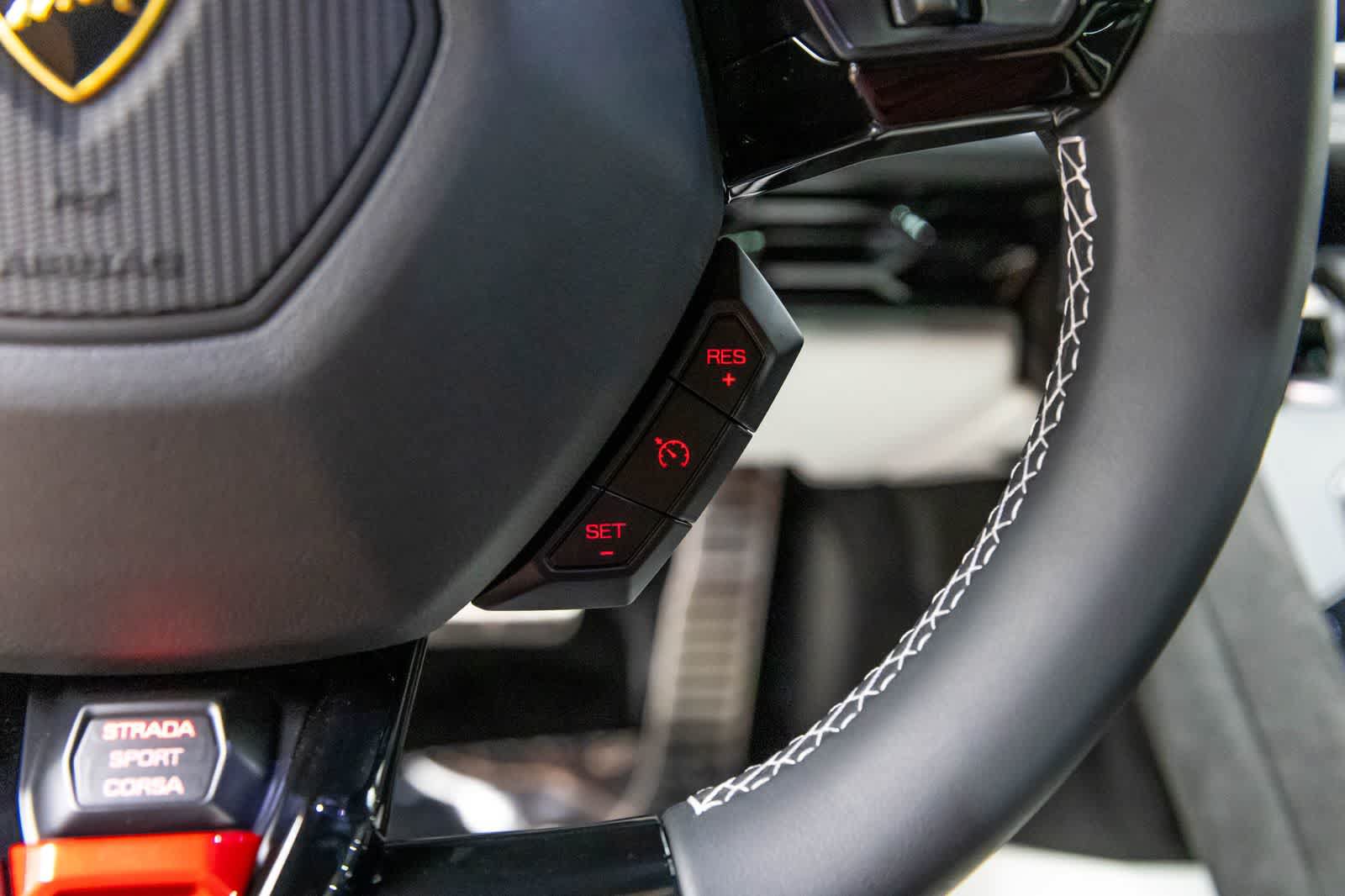 Used 2024 Lamborghini Huracan Tecnica RWD image 33