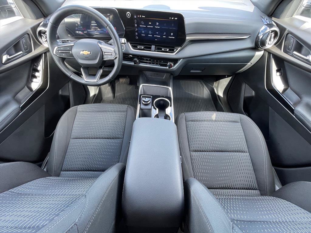 Used 2026 Chevrolet Equinox LT w/ LPO, Floor Liner Package AWD/4WD image 10