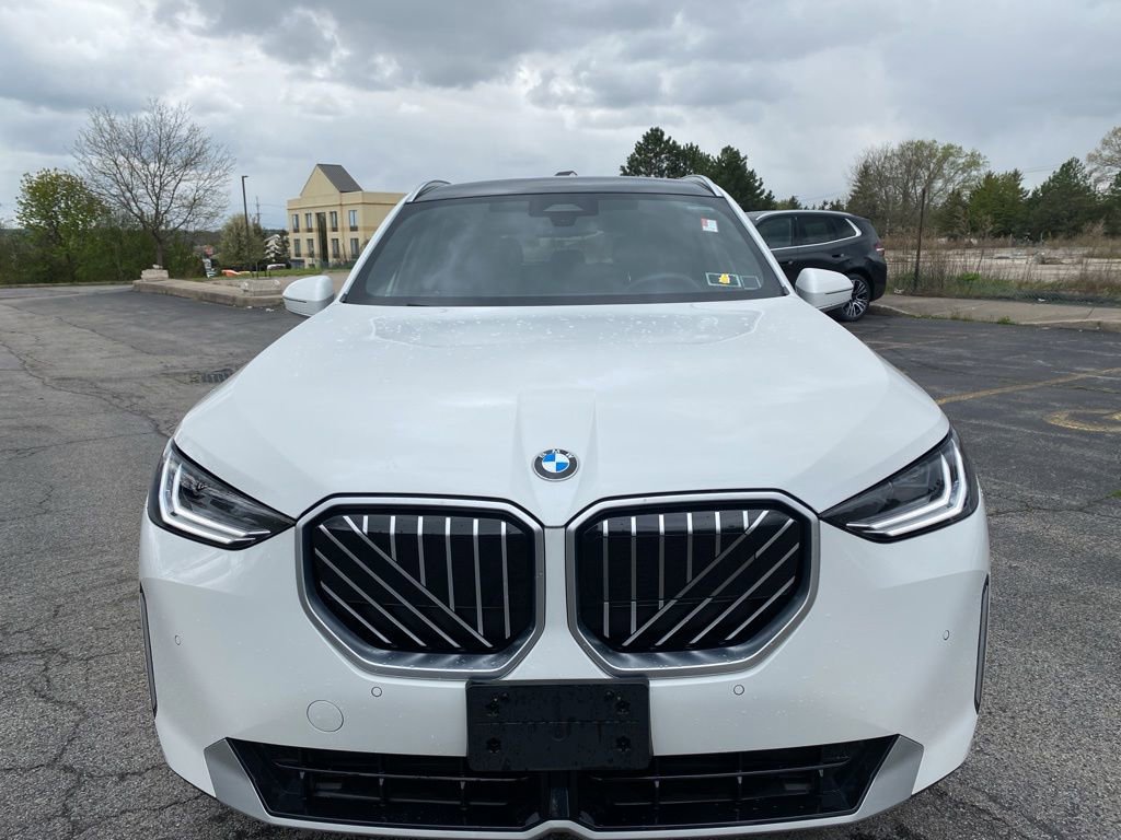 Certified 2025 BMW X3 xDrive30i w/ Convenience Package AWD/4WD image 2