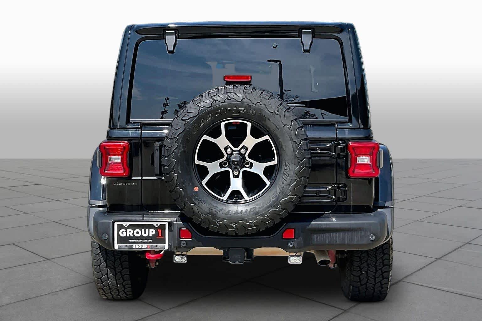 Used 2021 Jeep Wrangler Unlimited Rubicon AWD/4WD image 5