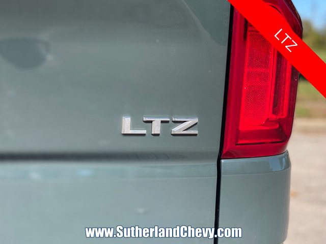 Used 2025 Chevrolet Silverado 1500 LTZ AWD/4WD image 12