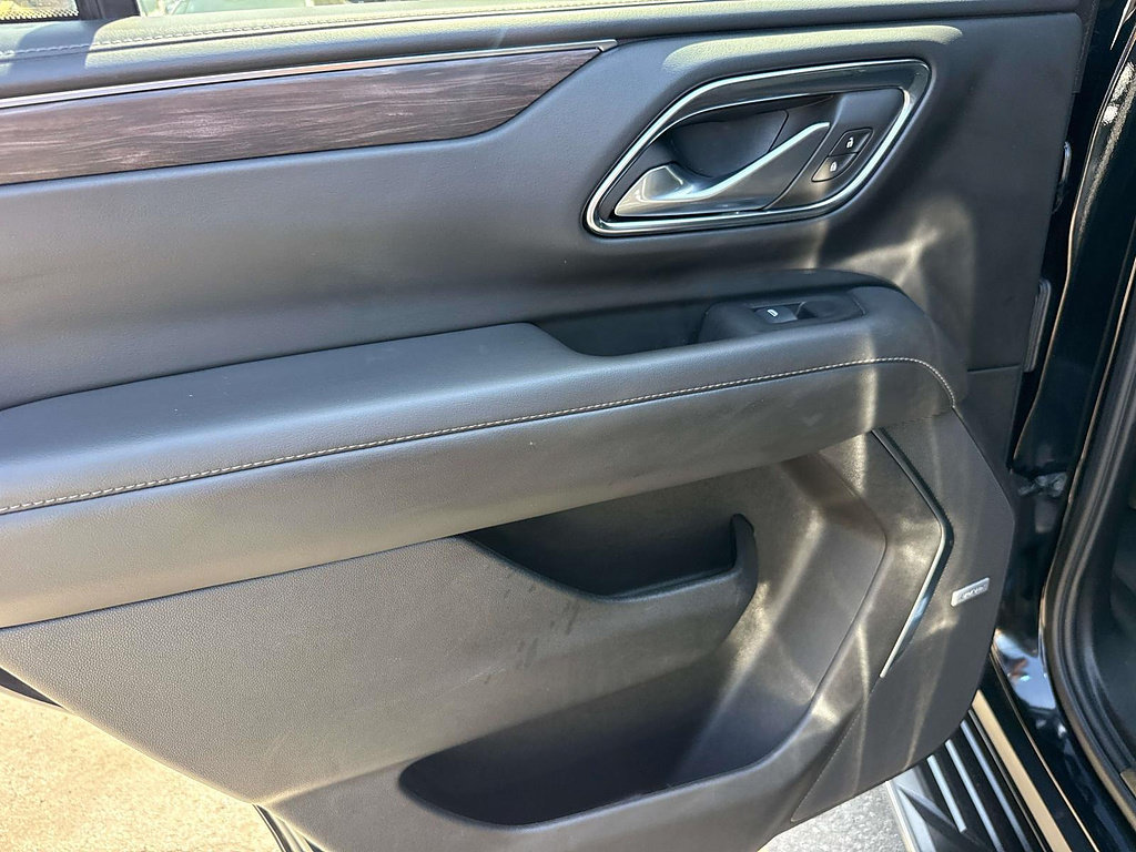 Used 2024 Chevrolet Tahoe LT RWD image 9