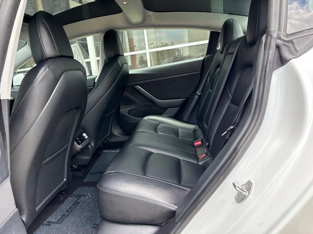 Used 2021 Tesla Model 3 Standard Range Plus RWD image 19
