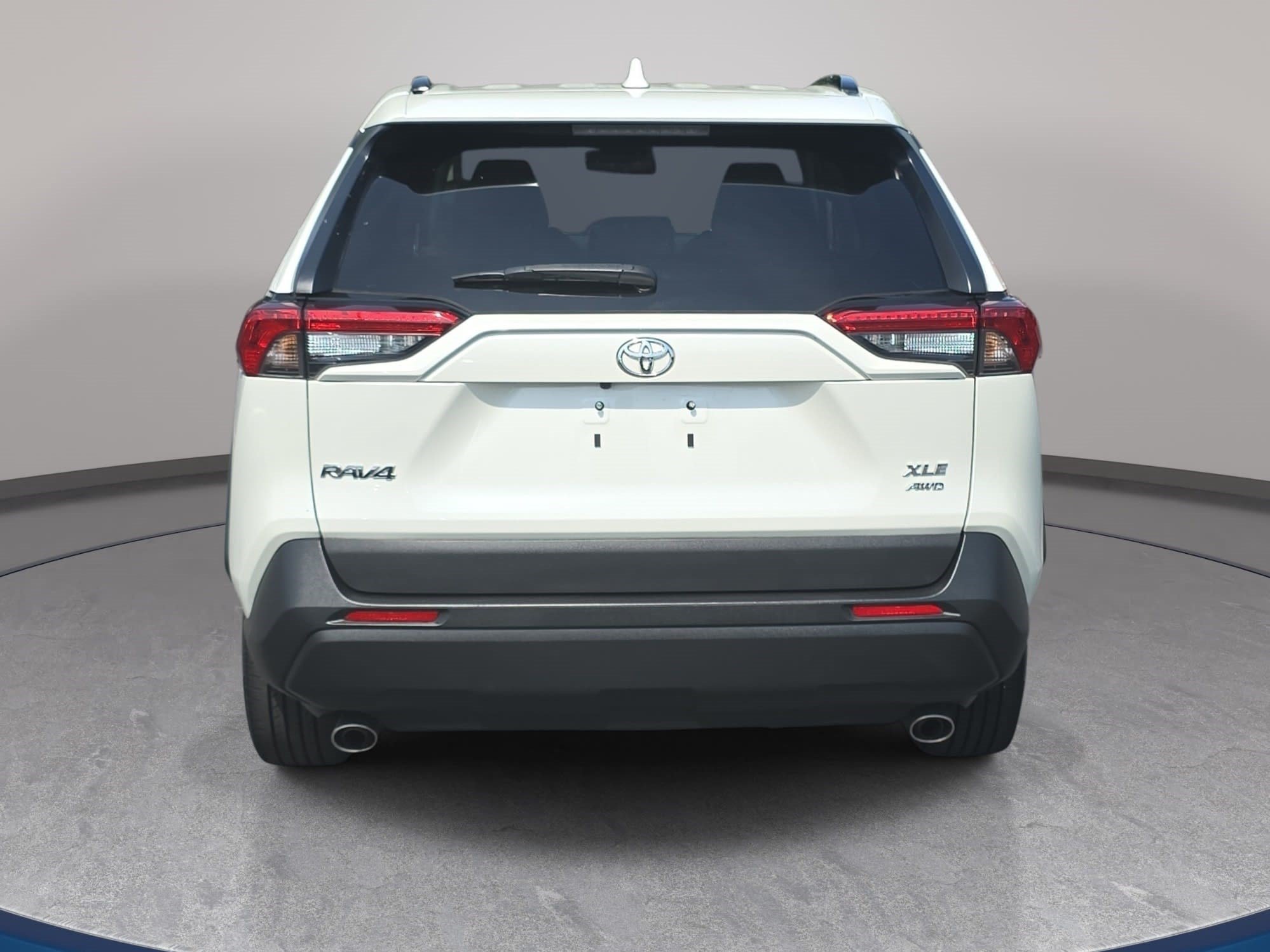Used 2022 Toyota RAV4 XLE Premium AWD/4WD image 6