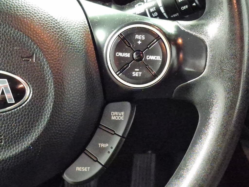 Used 2018 Kia Soul + FWD image 13