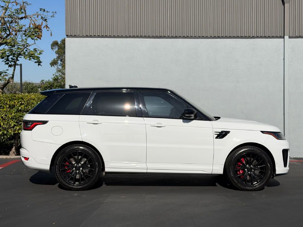Used 2018 Land Rover Range Rover Sport SVR image 3