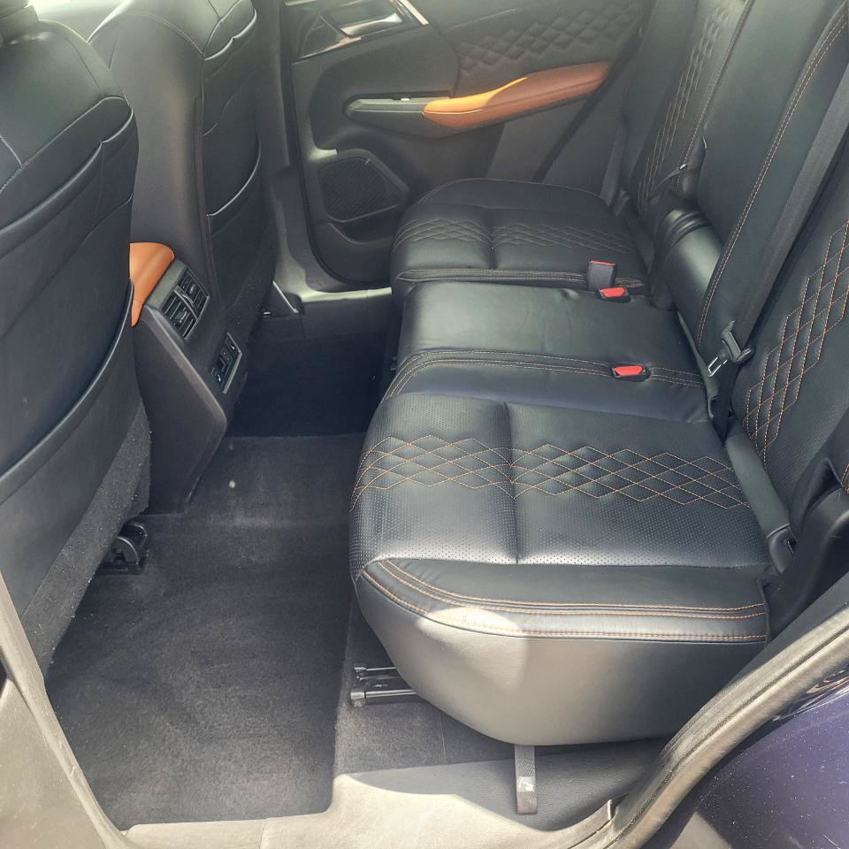 Used 2022 Mitsubishi Outlander SEL AWD/4WD image 36