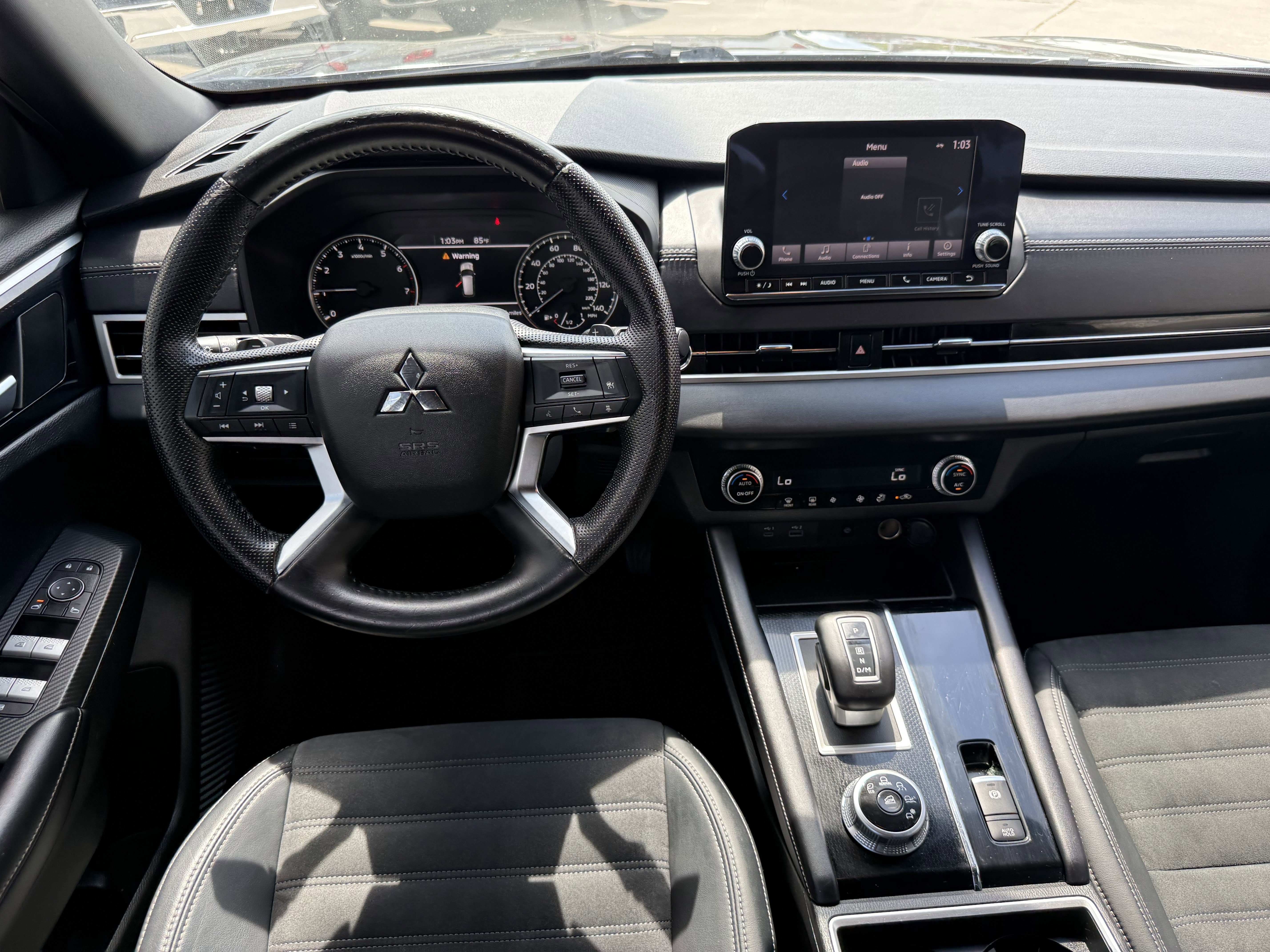 Used 2022 Mitsubishi Outlander SE image 14