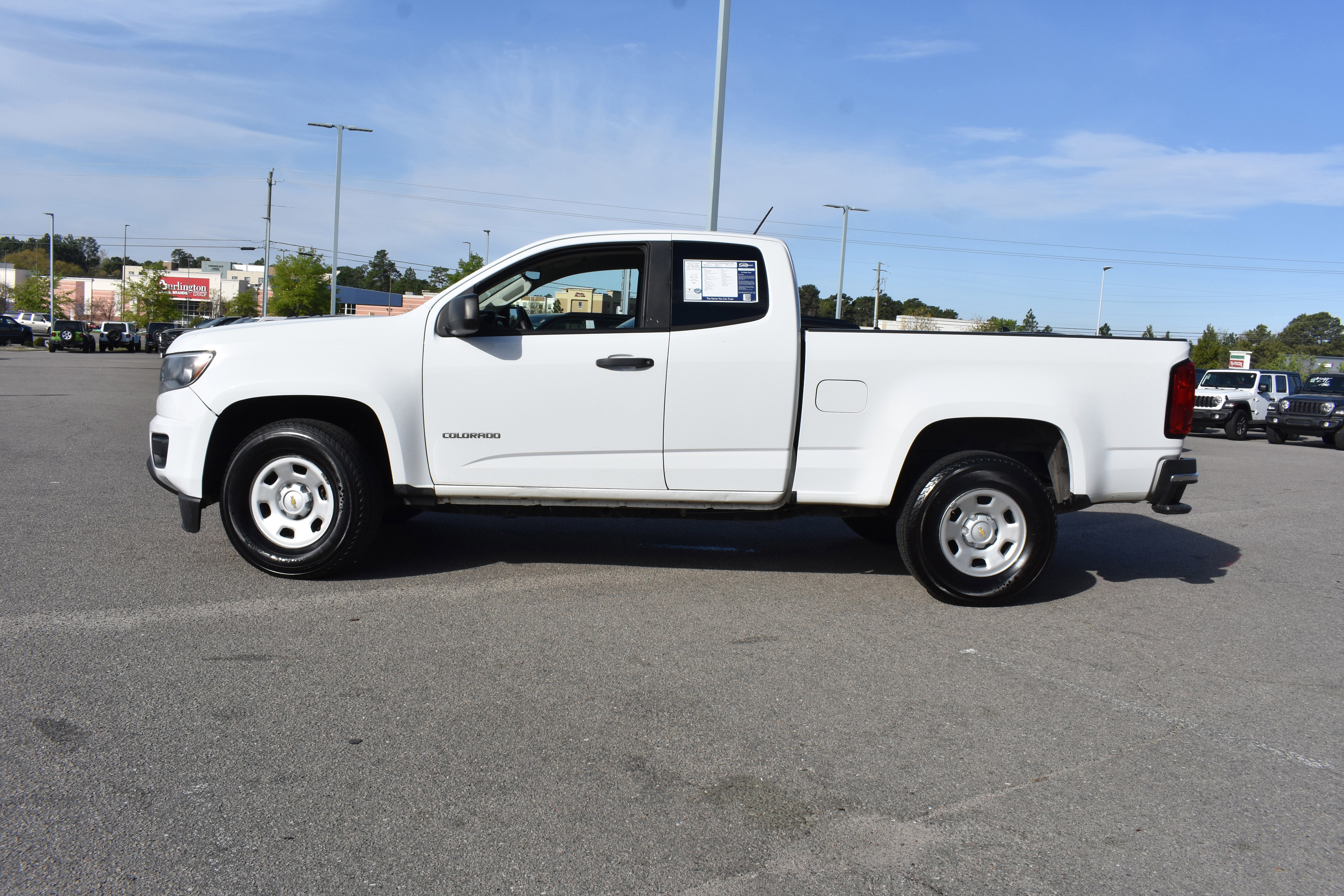 Used 2020 Chevrolet Colorado W/T image 5