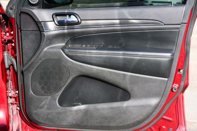 Used 2021 Jeep Grand Cherokee Limited w/ Quick Order Package 2GK 80th image 17