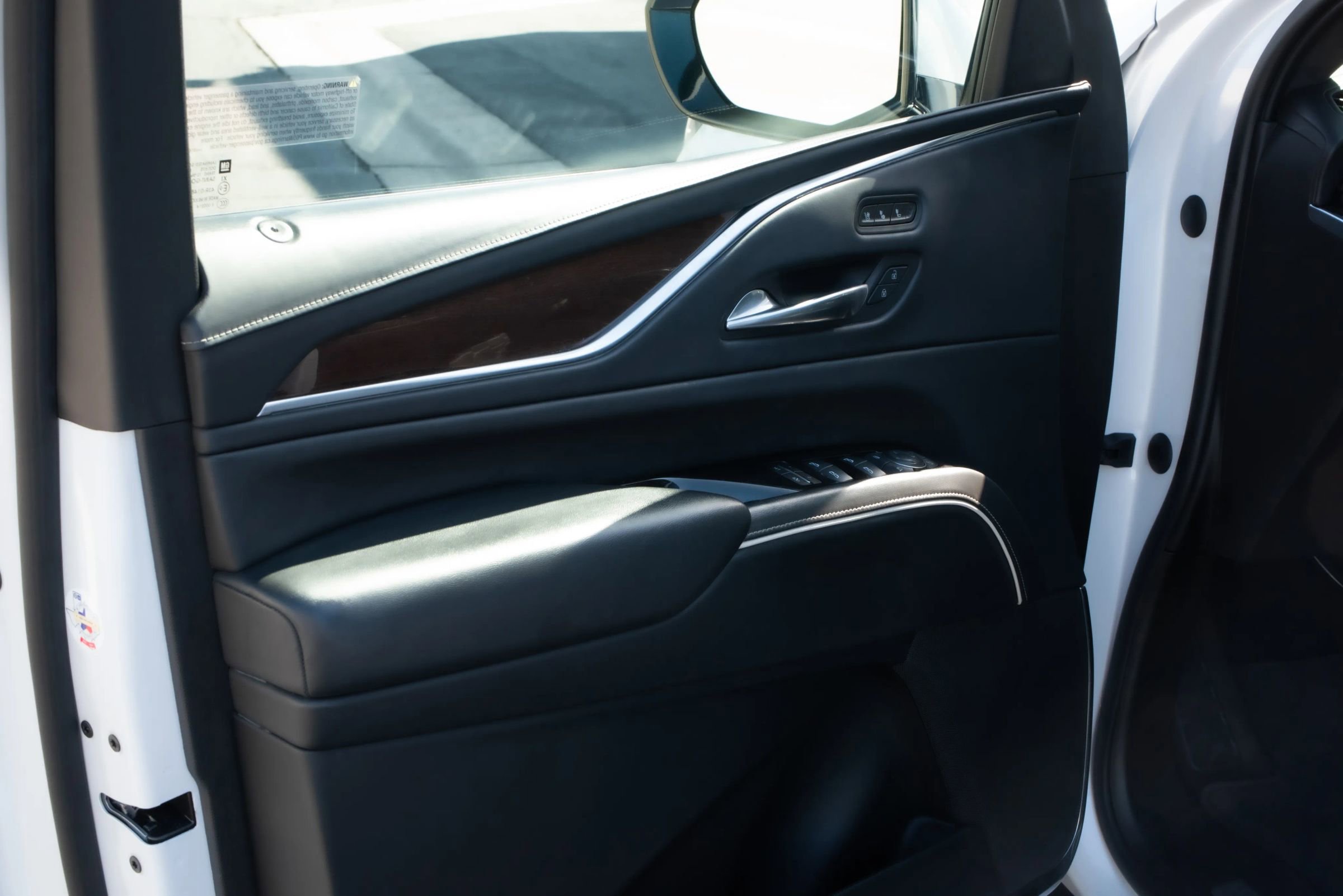 Used 2022 Cadillac Escalade ESV Sport Platinum image 36