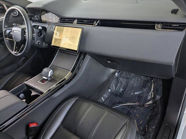 Used 2025 Land Rover Range Rover Evoque S image 24