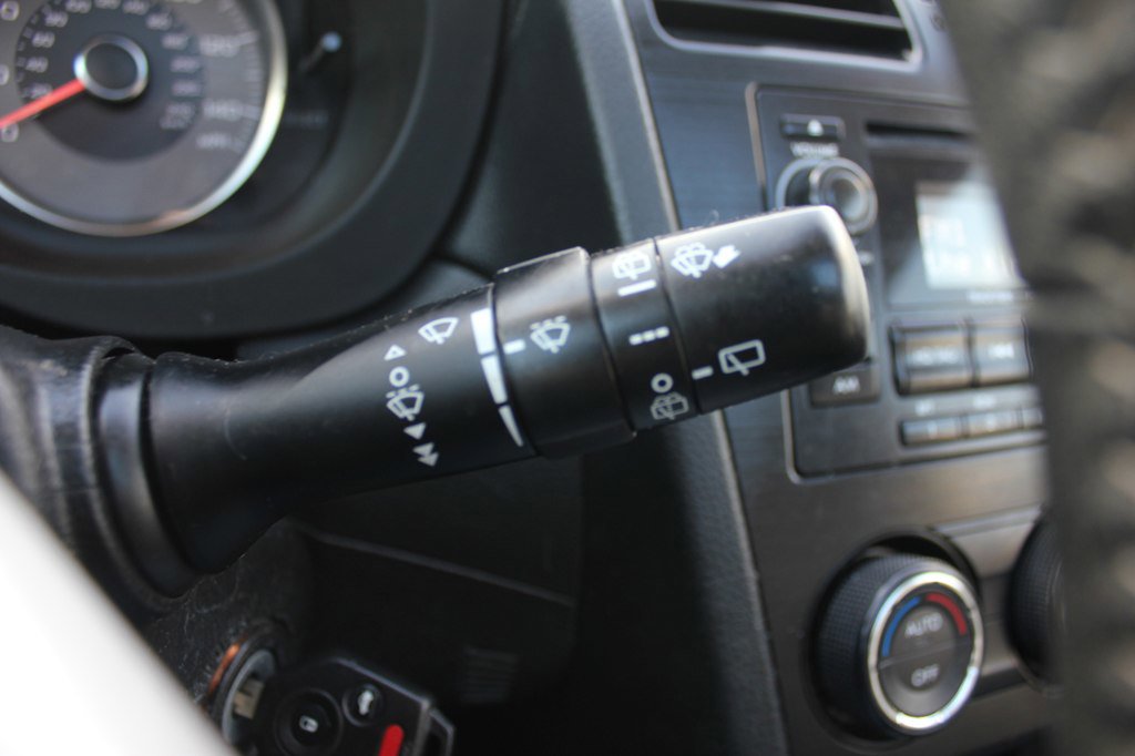 Used 2014 Subaru Forester 2.5i Limited w/ Popular Package #2 AWD/4WD image 16