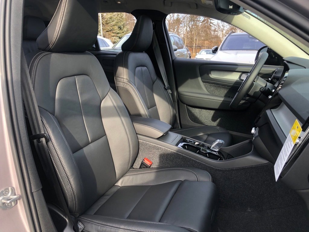 New 2026 Volvo XC40 B5 Ultra w/ Protection Package Premier AWD/4WD image 34