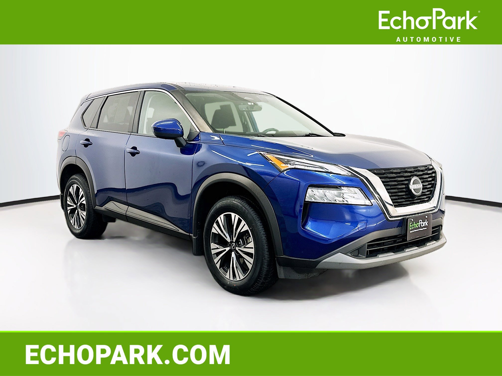 Used 2023 Nissan Rogue SV image 1