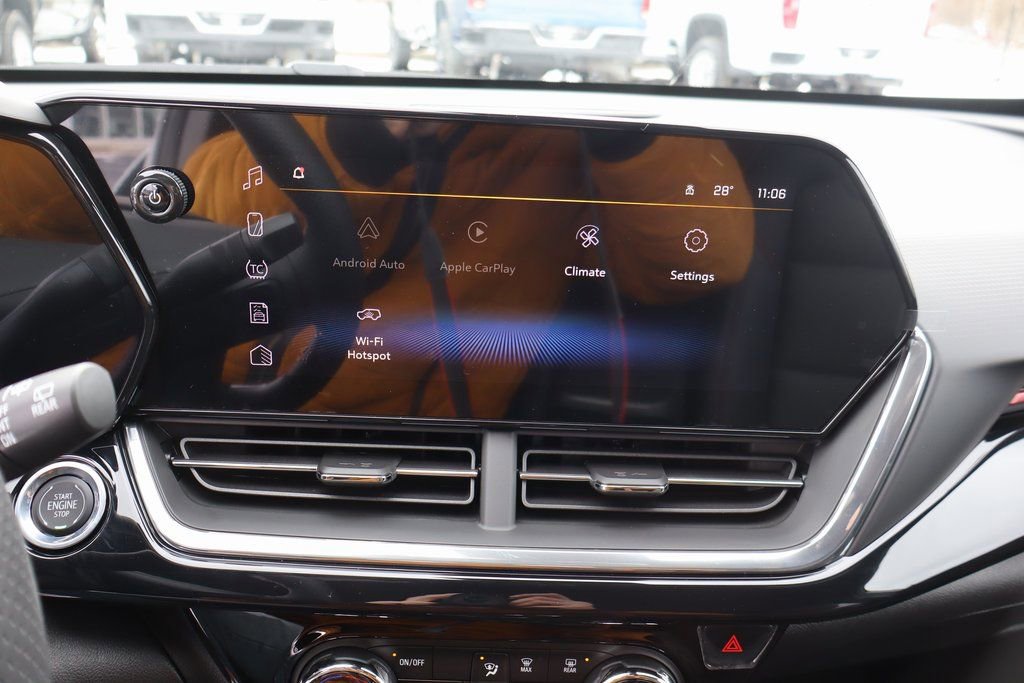 New 2026 Chevrolet Trax RS w/ Sunroof Package image 11