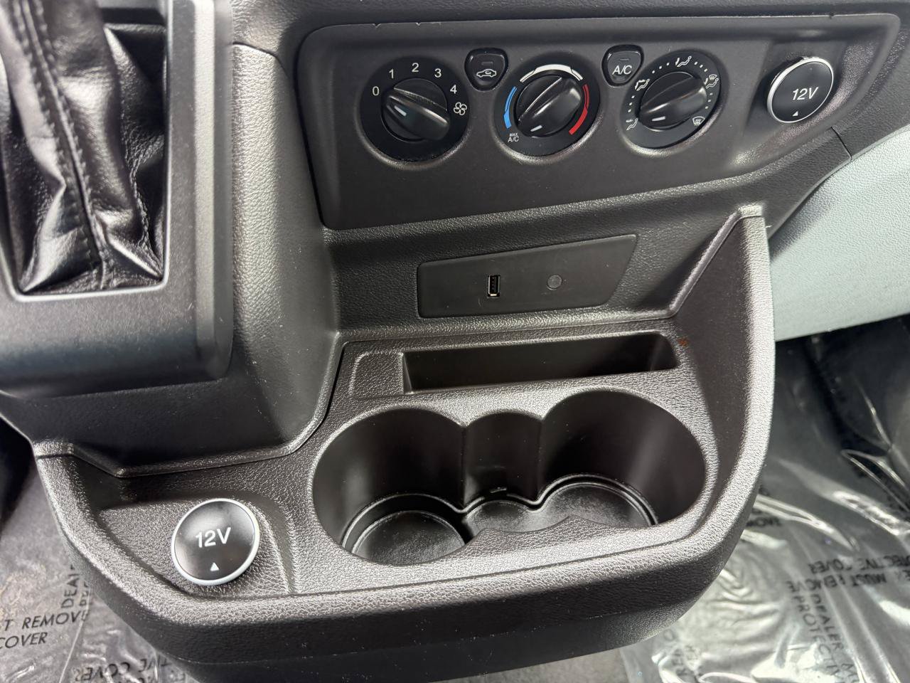 Used 2018 Ford Transit 150 XL RWD image 23