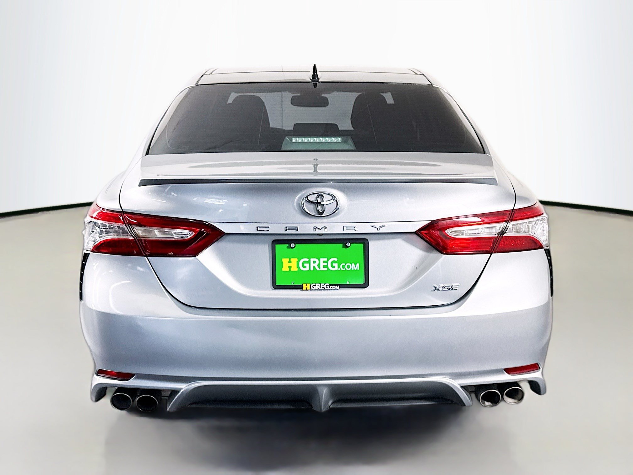 Used 2020 Toyota Camry XSE FWD image 8