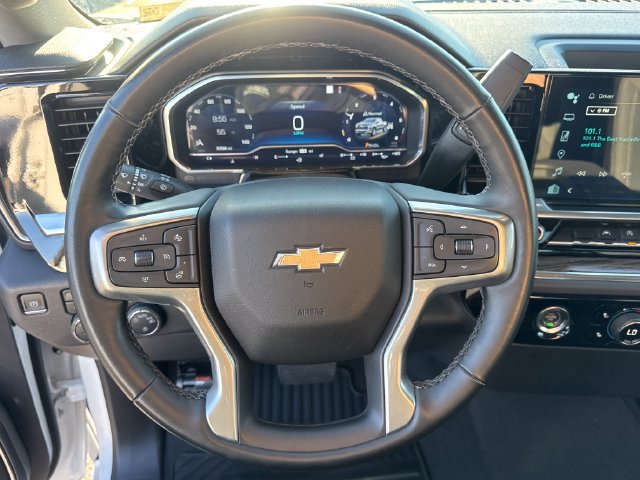 Used 2023 Chevrolet Silverado 1500 LT AWD/4WD image 19