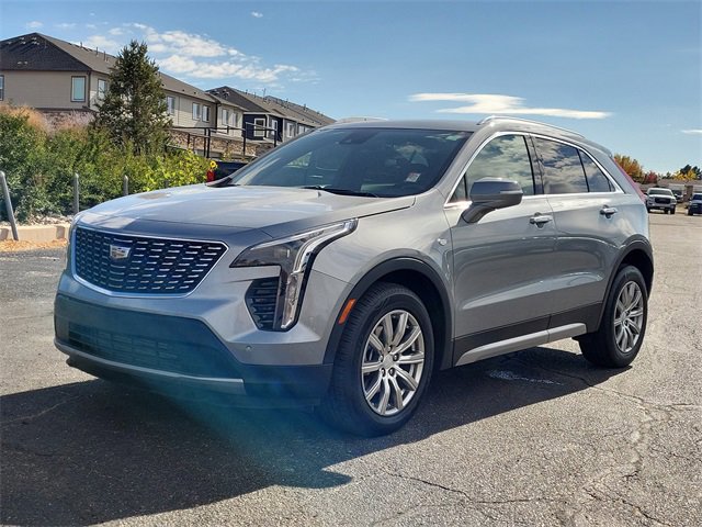 Used 2023 Cadillac XT4 Premium Luxury image 4