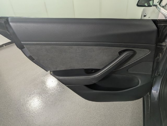 Used 2020 Tesla Model 3 Standard Range Plus RWD image 15
