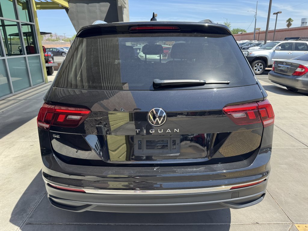 Used 2023 Volkswagen Tiguan SE image 13